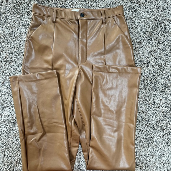 Abercrombie & Fitch Vegan Leather The Skinny Ultra High Split Hem Rise Pants - Picture 4 of 7